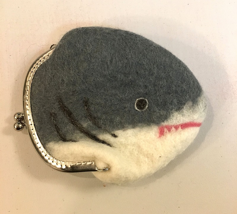 ホホジロサメがまぐち（口閉ver)