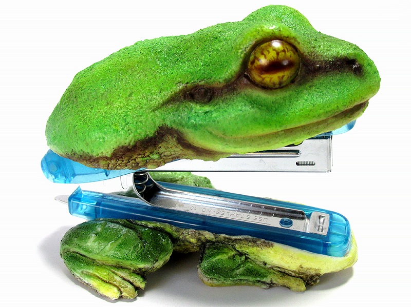 【いきもーる限定販売】ホッチキス（アマガエル）／￥6,500（税込）